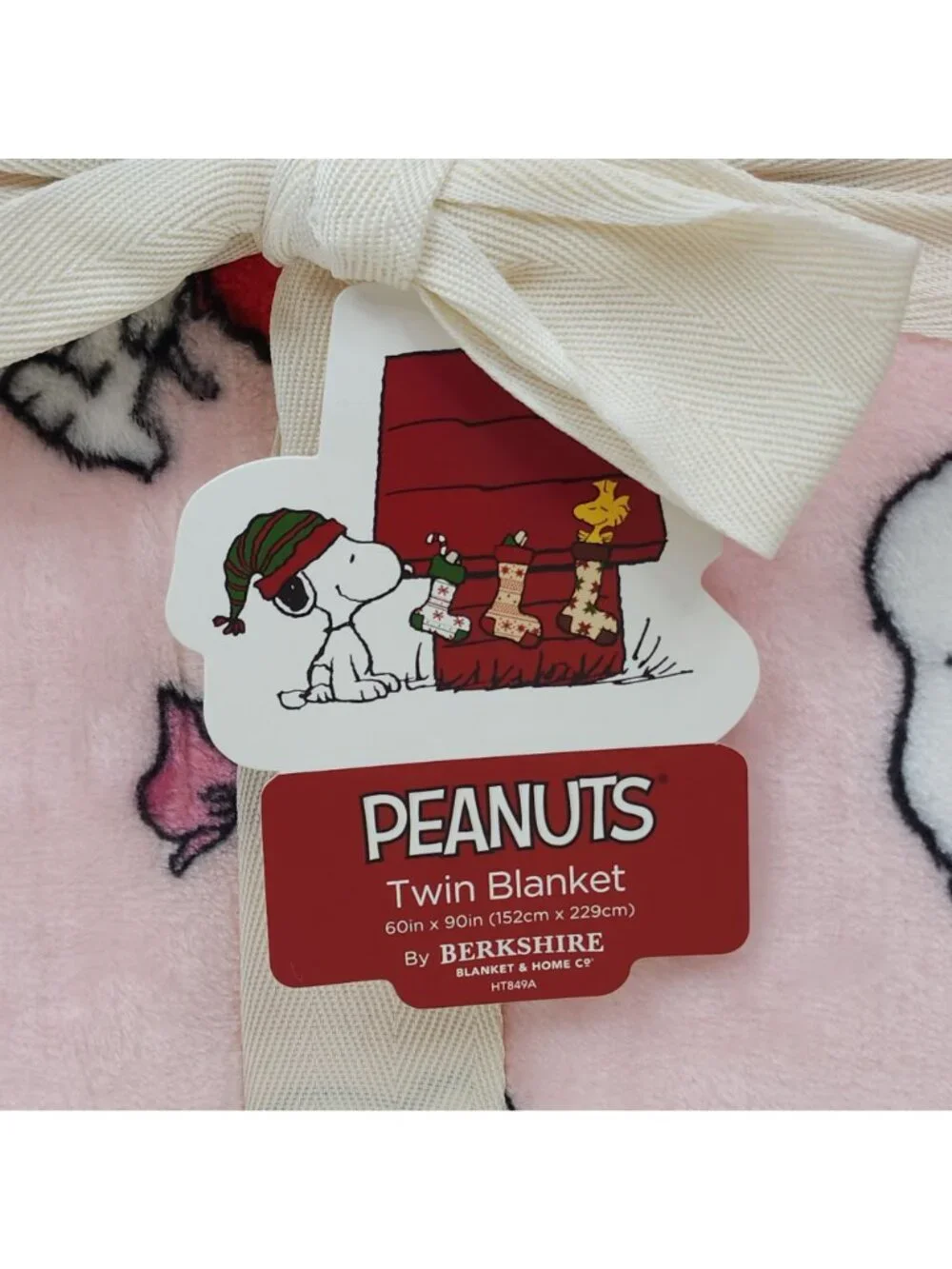 Peanuts Snoopy Twin Plush Throw Blanket Pink 60x90 By Berkshire Cozy & Soft